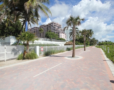 5161 Collins Ave - Photo Thumbnail 35