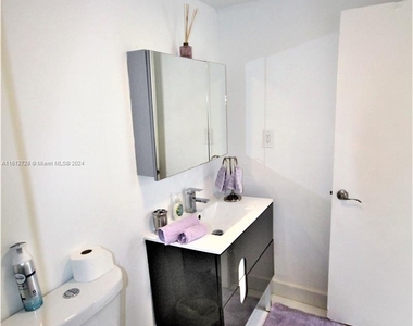 5161 Collins Ave - Photo Thumbnail 17