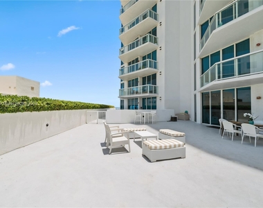 6515 Collins Ave - Photo Thumbnail 12