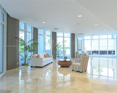 6515 Collins Ave - Photo Thumbnail 22