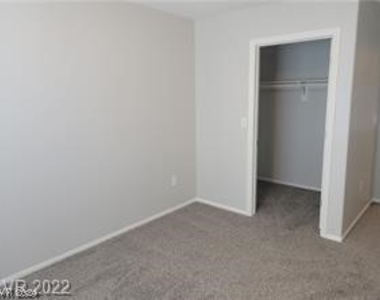 9537 Northvale Court - Photo Thumbnail 4