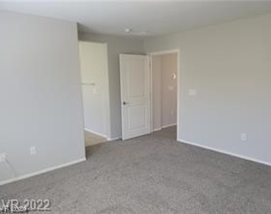 9537 Northvale Court - Photo Thumbnail 8