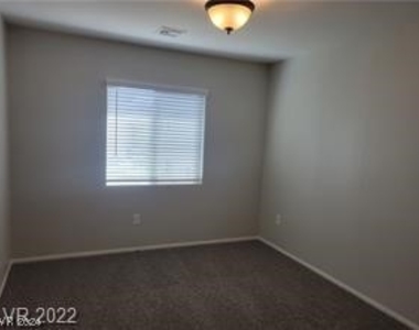 9537 Northvale Court - Photo Thumbnail 5