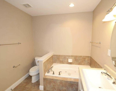 4604 Largo Drive - Photo Thumbnail 12