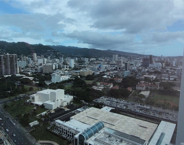 888 Kapiolani Boulevard - Photo Thumbnail 7