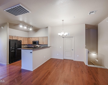 2401 E Rio Salado Parkway - Photo Thumbnail 6