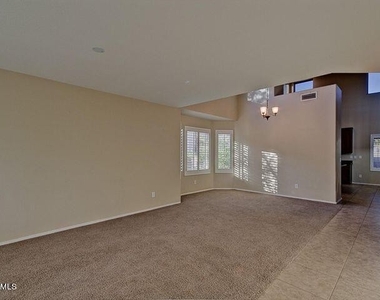 21672 N Geraldine Drive - Photo Thumbnail 2