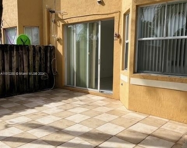 8525 Sw 165th Pl - Photo Thumbnail 11