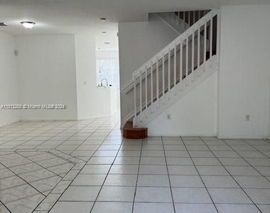 8525 Sw 165th Pl - Photo Thumbnail 1