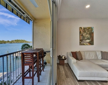 4212 N Ocean Dr - Photo Thumbnail 71