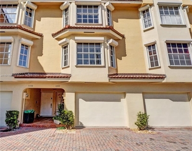 4212 N Ocean Dr - Photo Thumbnail 25