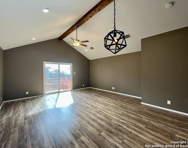 1218 Cedar Grove Trail - Photo Thumbnail 7