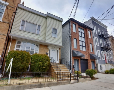 120 Irving St - Photo Thumbnail 22