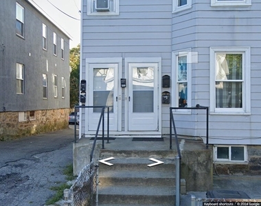 9 Higgins St - Photo Thumbnail 0