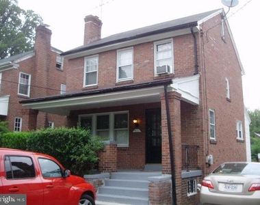 811 Philadelphia Ave - Photo Thumbnail 3