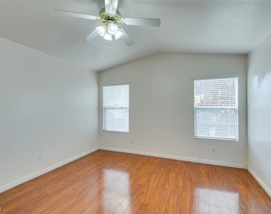 1509 Cimarron Crest Street - Photo Thumbnail 37