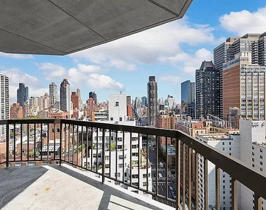 360 East 57th Street - Photo Thumbnail 7