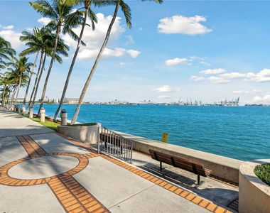 540 Brickell Key Dr - Photo Thumbnail 16