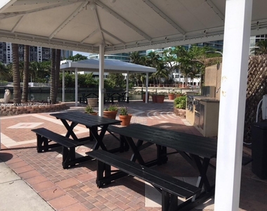 1901 Brickell Ave - Photo Thumbnail 22