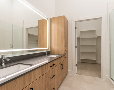 17727 Addison Road - Photo Thumbnail 69