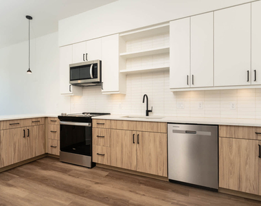 17727 Addison Road - Photo Thumbnail 74