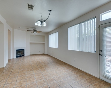 1509 Cimarron Crest Street - Photo Thumbnail 11