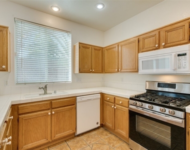 1509 Cimarron Crest Street - Photo Thumbnail 27