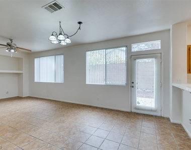 1509 Cimarron Crest Street - Photo Thumbnail 10