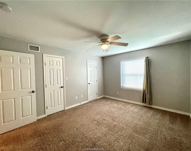 904 University Oaks - Photo Thumbnail 6