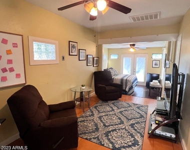 5841 W Gardenia Avenue - Photo Thumbnail 9