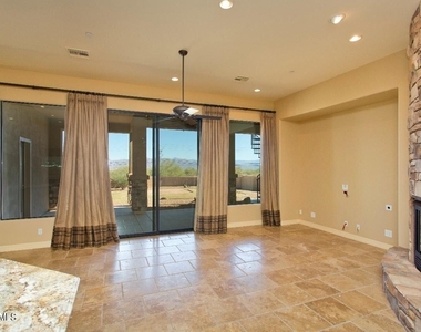 28427 N Rio Mountain Court - Photo Thumbnail 21