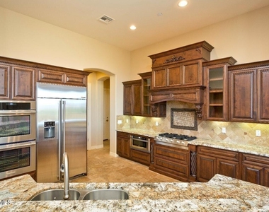 28427 N Rio Mountain Court - Photo Thumbnail 2