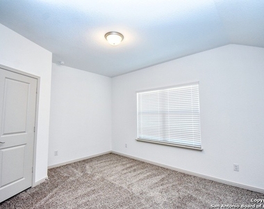 7507 Gramercy Way - Photo Thumbnail 27