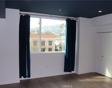 1356 N Fairfax Avenue - Photo Thumbnail 44