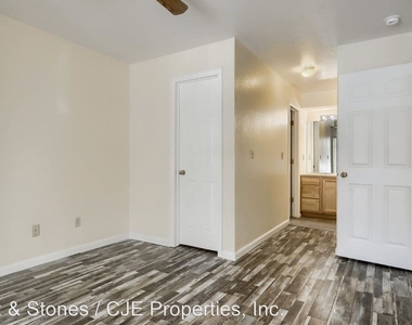 9212 E Arbor Cir. Unit H - Photo Thumbnail 11