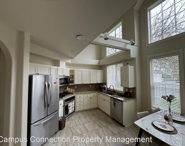 581 Covey Lane - Photo Thumbnail 5