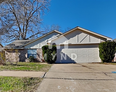 10014 King Ranch Ln - Photo Thumbnail 0