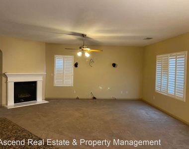 11124 Rancho Cordova St - Photo Thumbnail 1