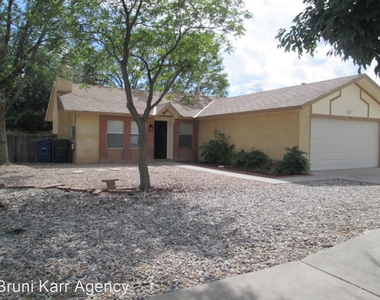 6116 Flor Del Sol Pl Nw - Photo Thumbnail 1