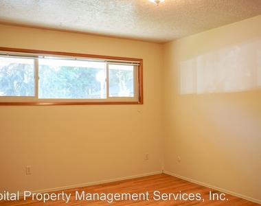 3803 - 3821 Se 35th Pl - Photo Thumbnail 9