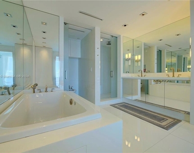 6899 Collins Ave - Photo Thumbnail 25