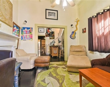 421 Pelican Avenue - Photo Thumbnail 2