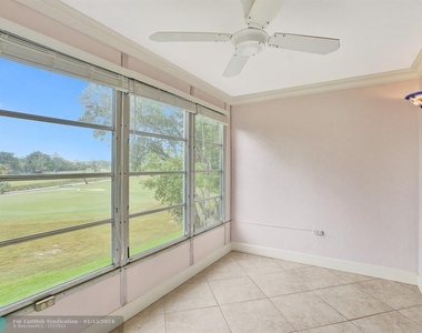 1035 Country Club Dr - Photo Thumbnail 9