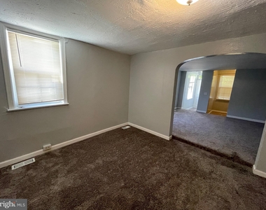 3410 Farragut Avenue - Photo Thumbnail 28