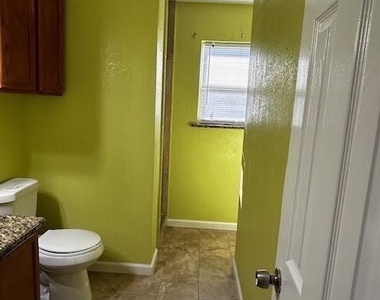 4043 Gray Oak Place - Photo Thumbnail 15