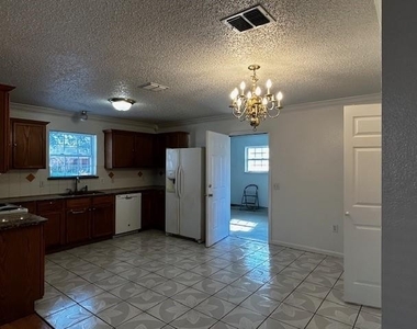 4043 Gray Oak Place - Photo Thumbnail 8