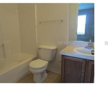 16304 Swan View Circle - Photo Thumbnail 2