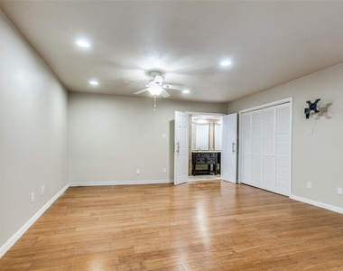 11417 Park Central Place - Photo Thumbnail 17