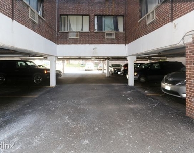 1040 W. Hollywood, Unit A102 - Photo Thumbnail 13