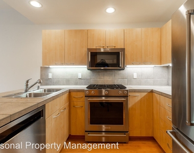 300 W 8th St - Unit 308 - Photo Thumbnail 8